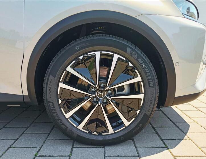 DS Automobiles DS7 Crossback 19