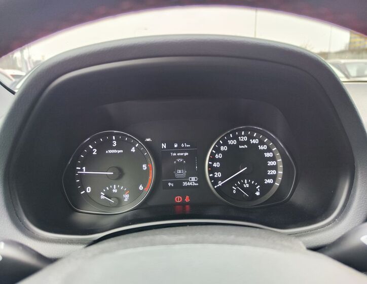 Hyundai i30 14