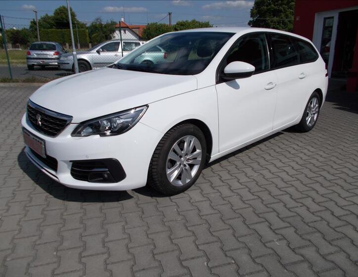 Peugeot 308 4