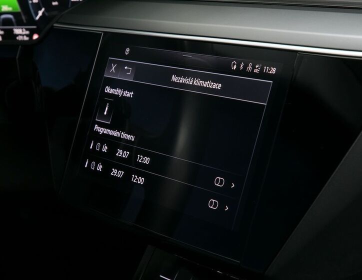 Audi e-tron 24