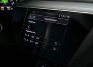 Audi e-tron 24