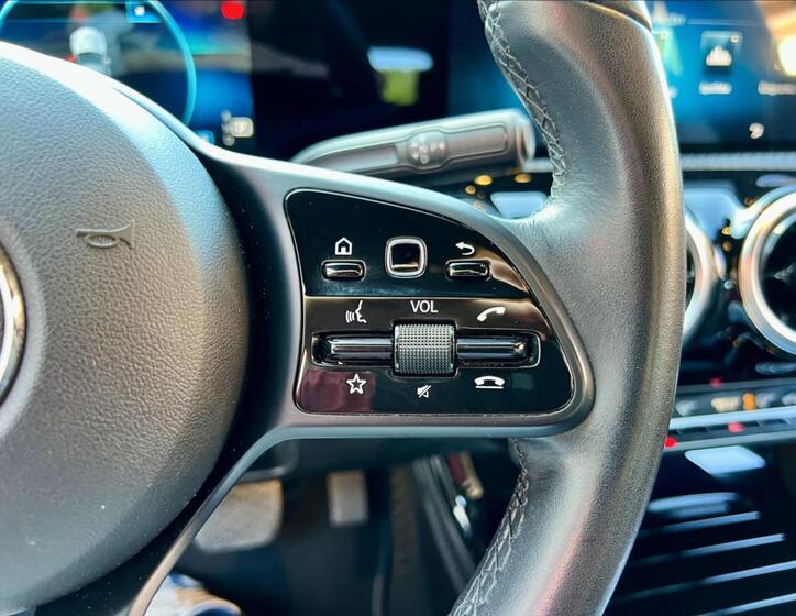 Mercedes-Benz CLA 30