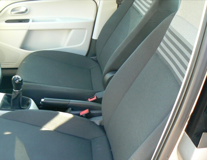 Volkswagen up! 11