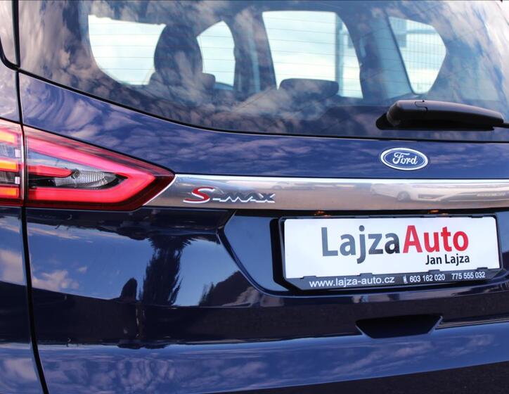 Ford S-MAX 10
