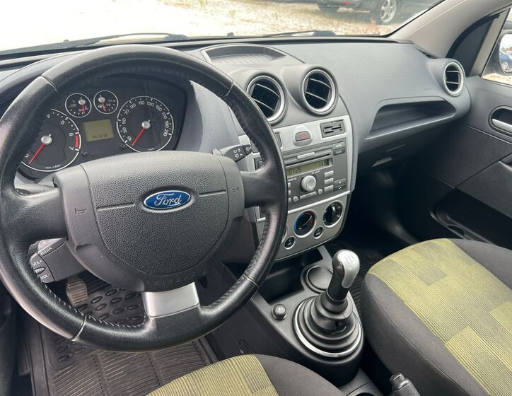 Ford Fiesta 11