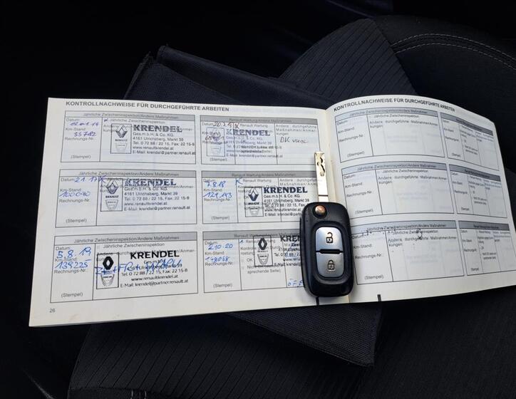 Renault Clio 30