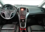 Opel Astra 9