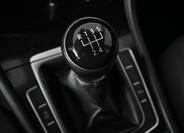 Volkswagen Golf 24