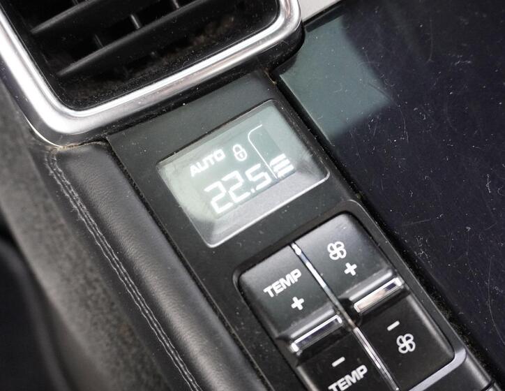 Porsche Panamera 55