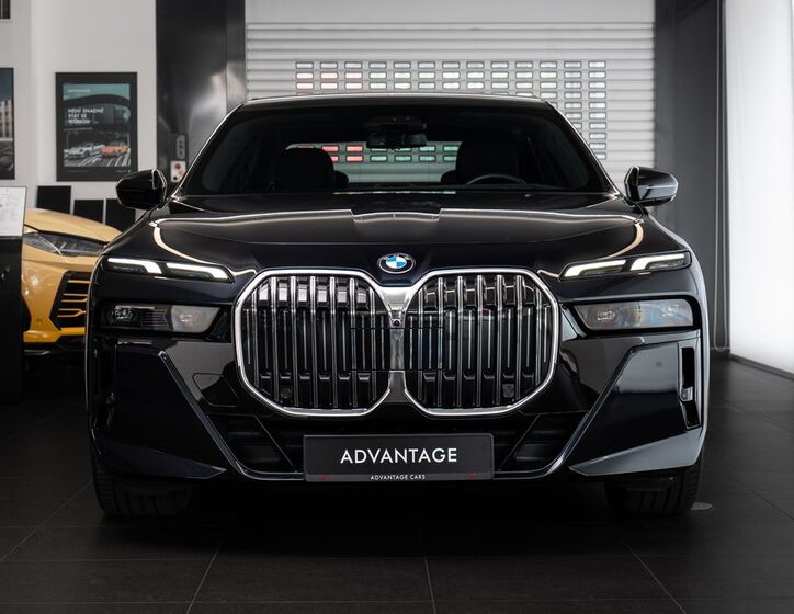 BMW Řada 7 2