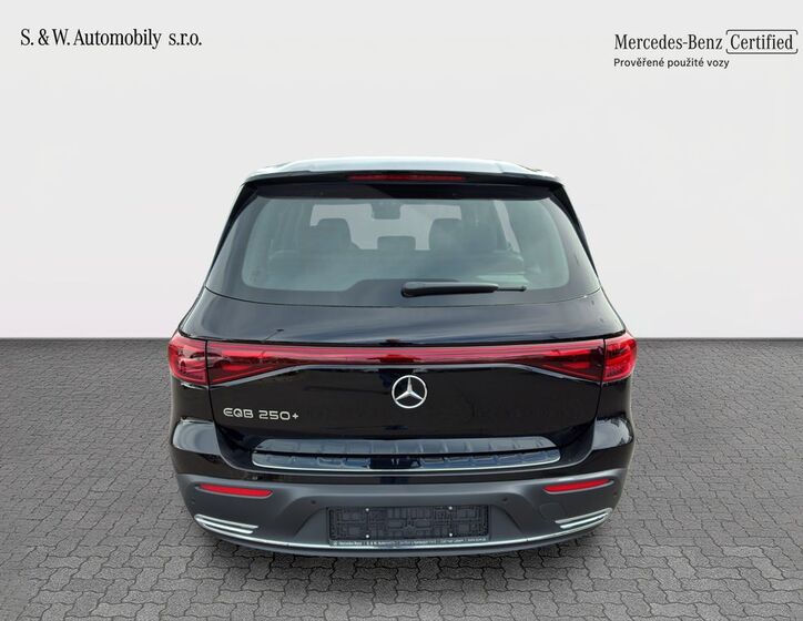 Mercedes-Benz EQB 9