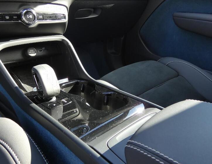 Volvo C40 6