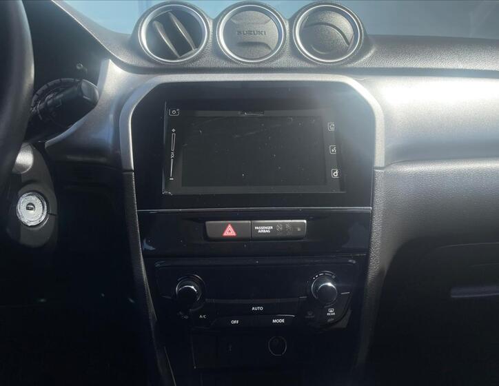 Suzuki Vitara 16