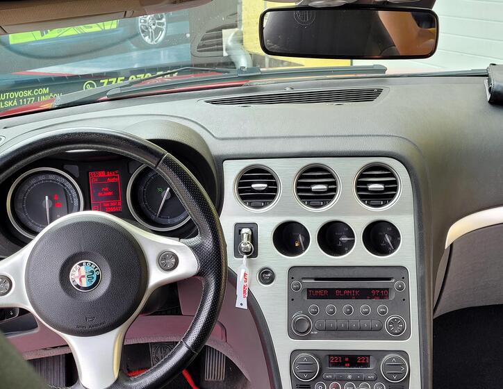 Alfa Romeo Brera 15