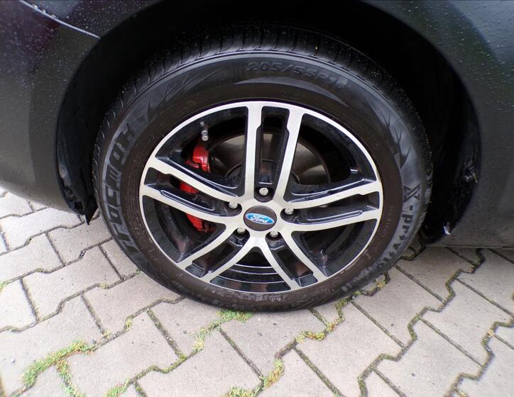 Ford Focus 23