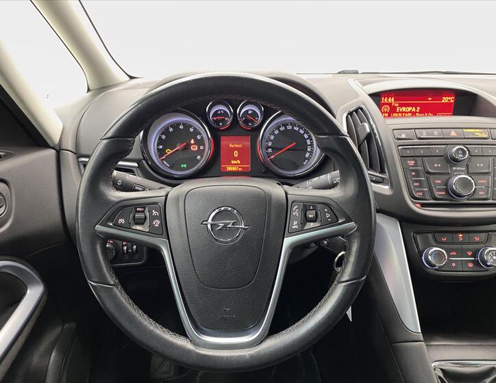 Opel Zafira 11