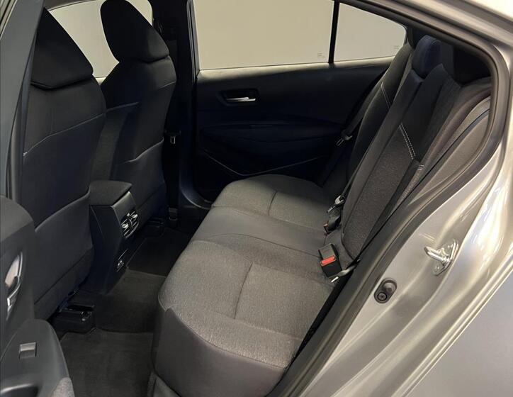Toyota Corolla 9