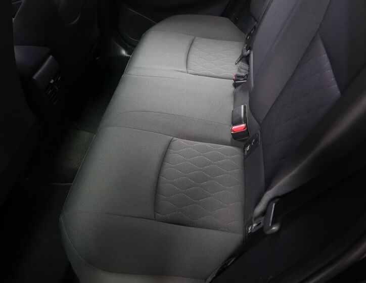 Toyota Corolla Cross 10