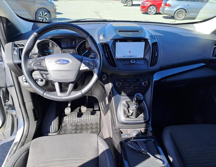 Ford Kuga 9