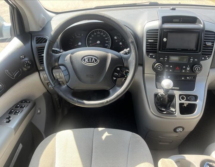 KIA Carnival 14