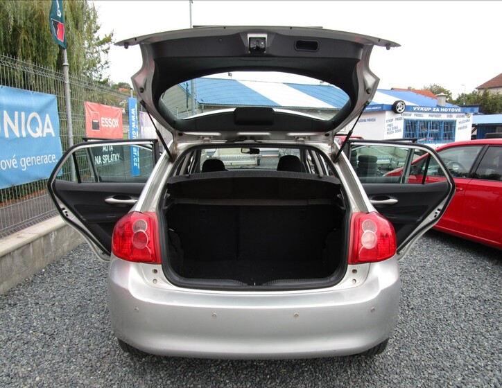 Toyota Auris 29