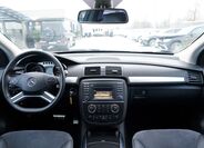 Mercedes-Benz Třídy R 28