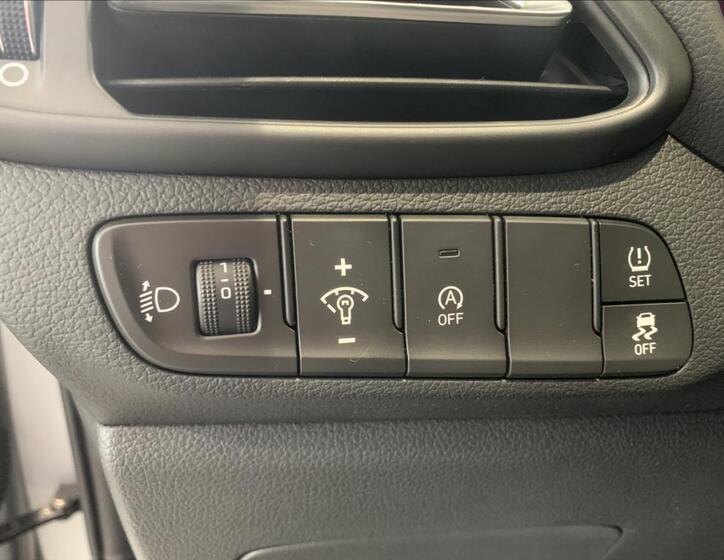 Hyundai i30 28