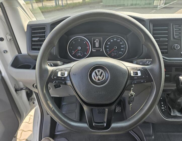 Volkswagen Crafter 10