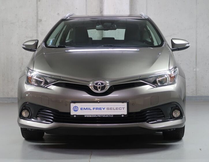 Toyota Auris 2