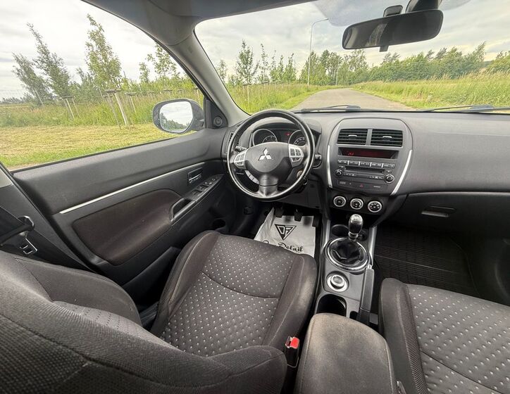 Mitsubishi ASX 9