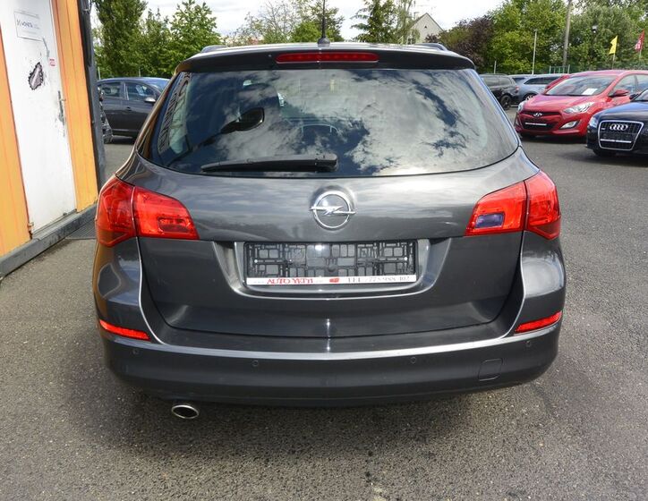 Opel Astra 6