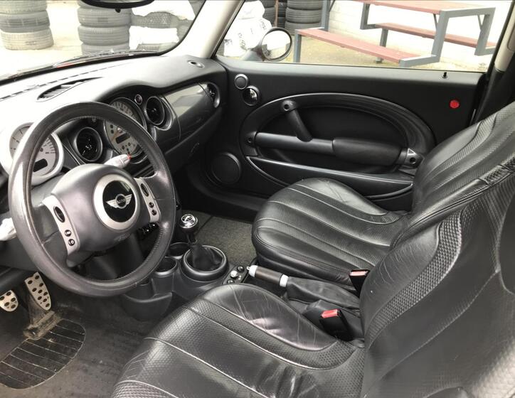 Mini Cooper 8