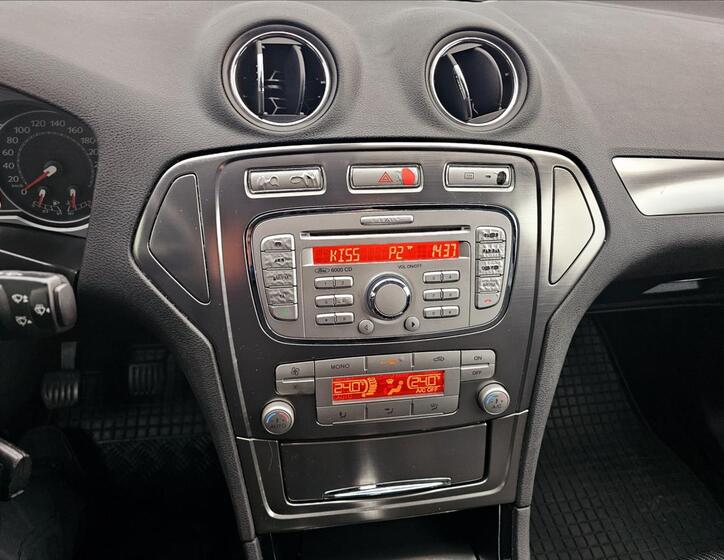 Ford Mondeo 16