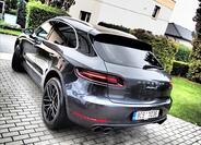 Porsche Macan 8