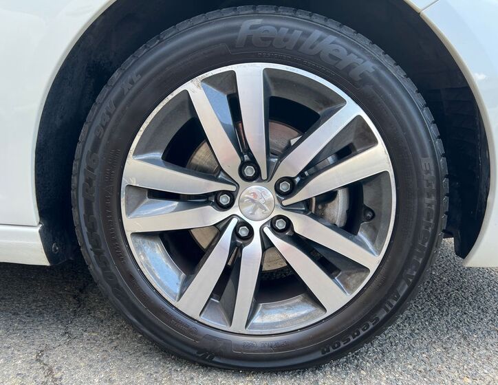 Peugeot 308 26