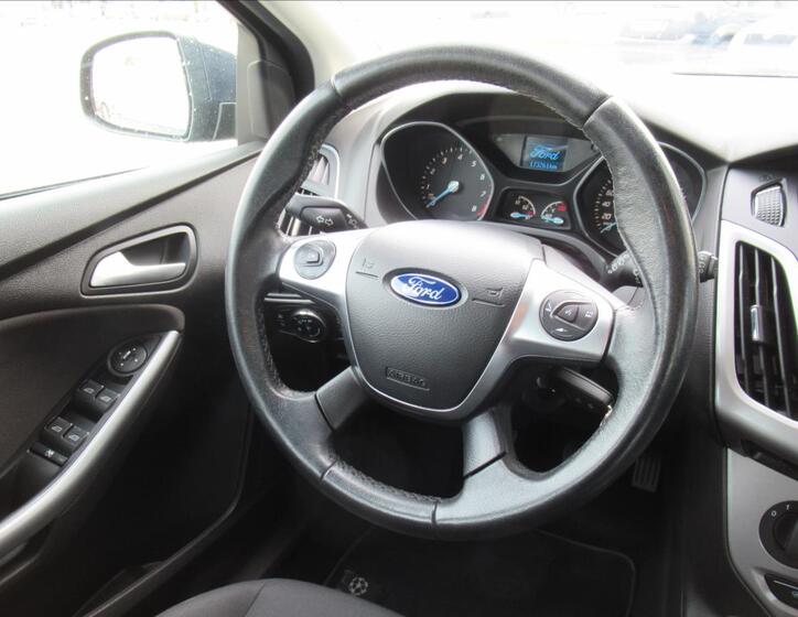 Ford Focus 13