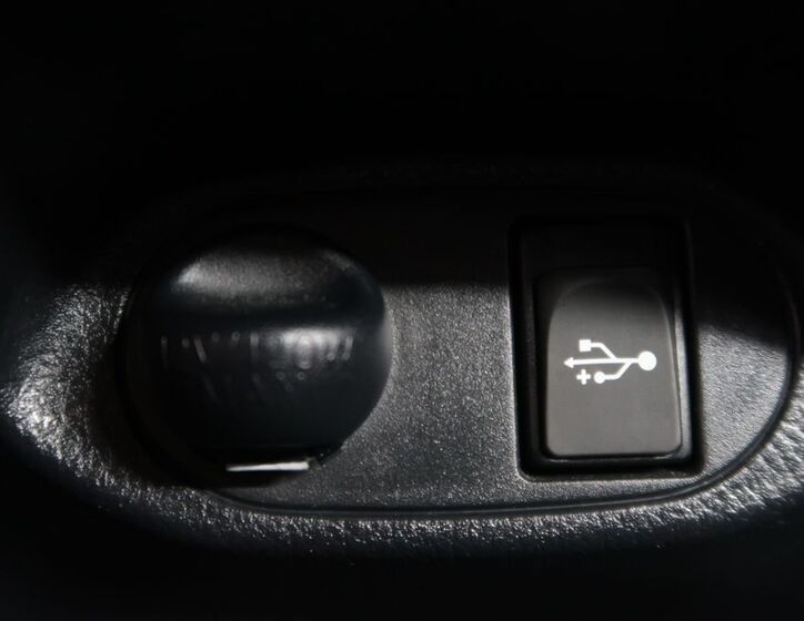 Toyota Yaris 26