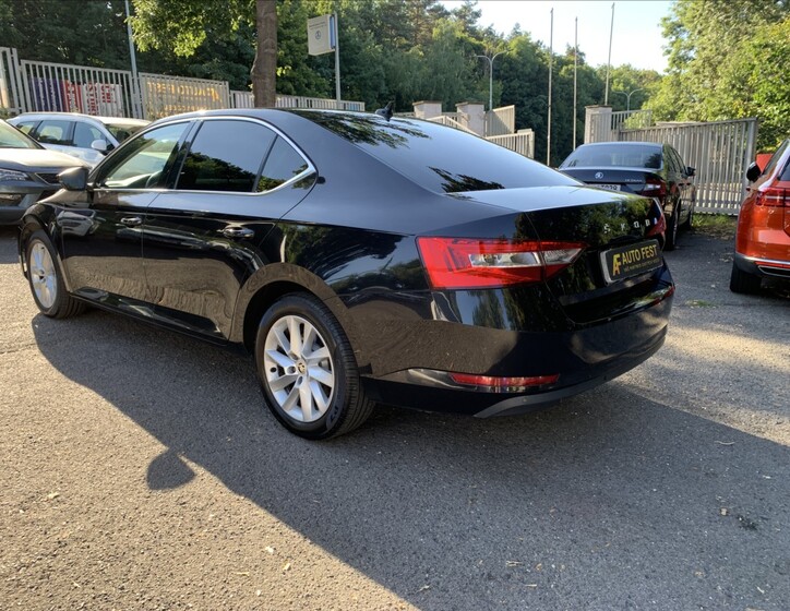 Škoda Superb 6