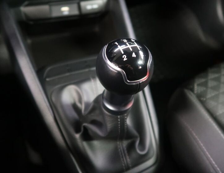 KIA Rio 25