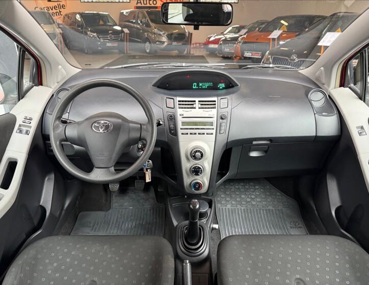Toyota Yaris 13