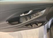 Hyundai i30 25