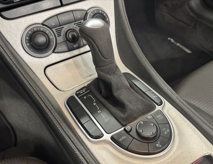 Mercedes-Benz SL 16