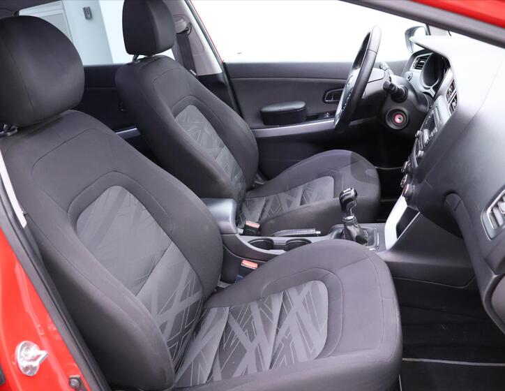 KIA Ceed 12