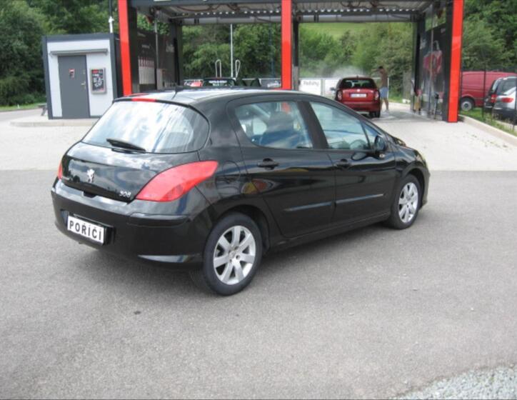 Peugeot 308 6