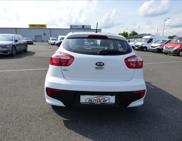 KIA Rio 4