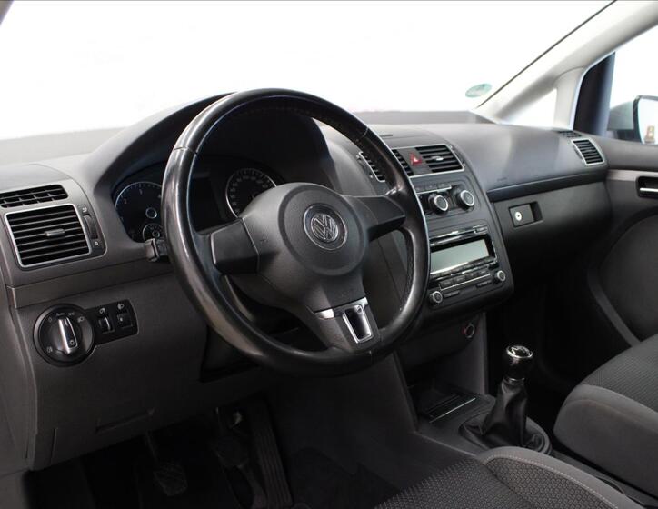 Volkswagen Touran 10