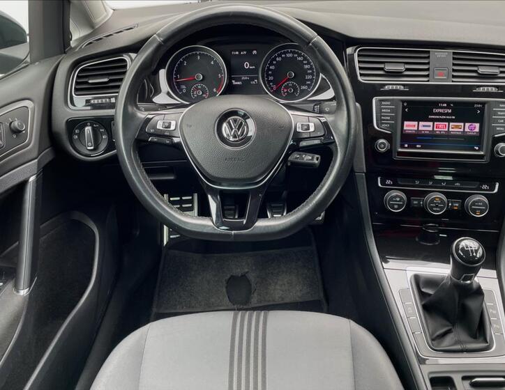 Volkswagen Golf 13