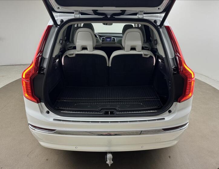 Volvo XC90 57