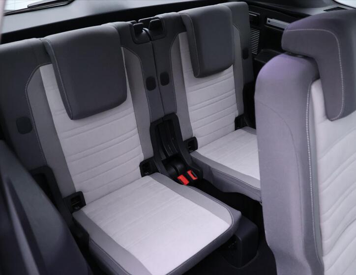 Volkswagen Touran 14