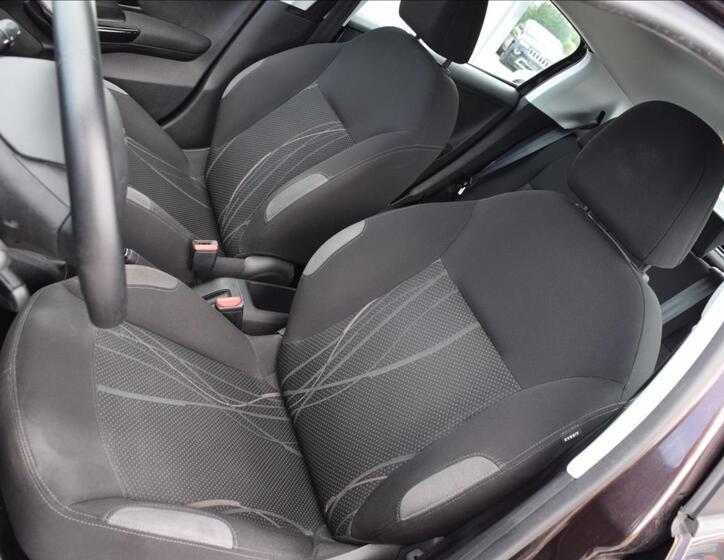 Peugeot 208 14